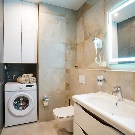Citycentre Luxury With Free Parking *