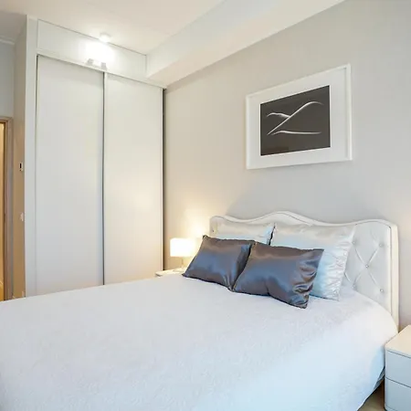 Citycentre Luxury With Free Parking Parnu